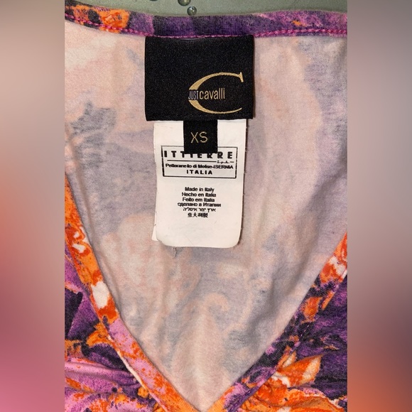 JUST CAVALLI STRETCHY COTTON BLEND SIGNATURE FABRIC  V-NECK BLOUSE SIZE XS - Picture 2 of 7